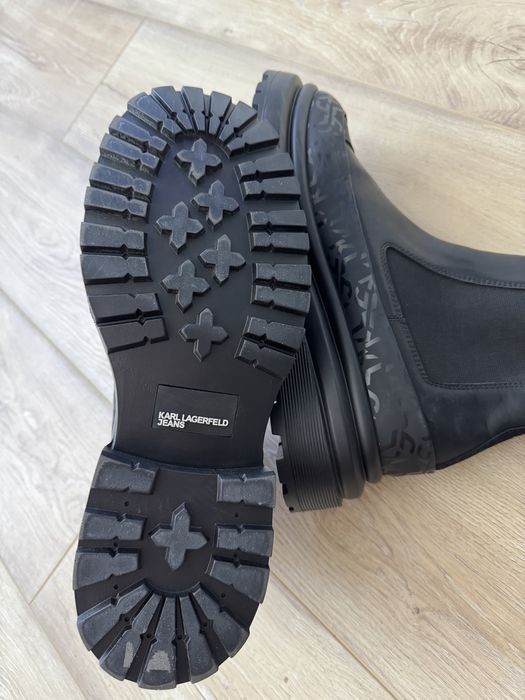 Обувки боти Karl Lagerfeld