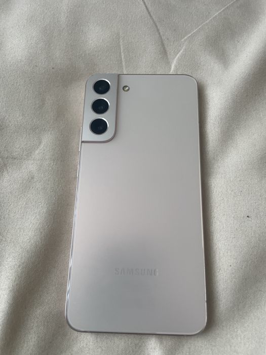 Samsung  S22 plus