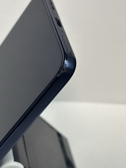 MDM vinde: Motorola Edge 50 Neo, 256GB, Pantone Grisaille.