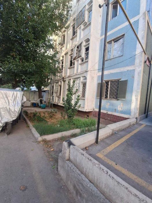 3 хонали квартира сотилади 1 чи этаж 9 этажли дом, Чилонзор Алгоритм