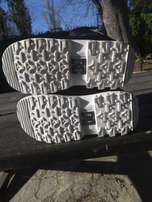 детски сноуборд обувки  kids snowboard boots DC shoes  EU 32