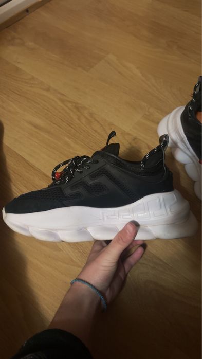 versace chain reaction