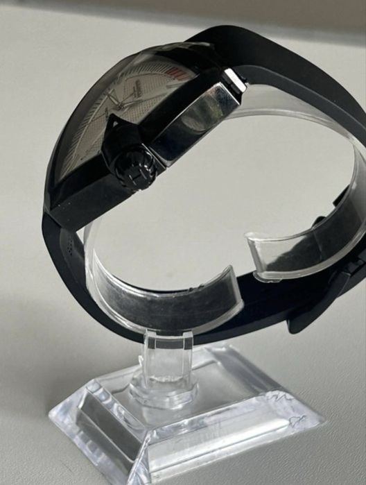 Hamilton Ventura Automatic H246551