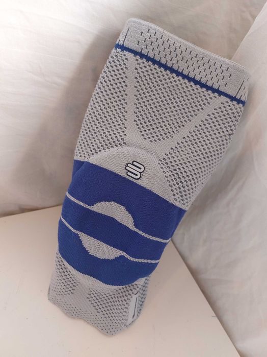 Orteza de genunchi Bauerfeind ,Marime 6,universal