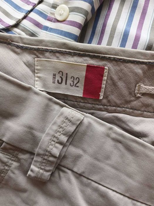 Комплект от мъжки дрехи.