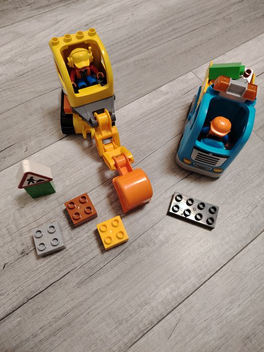 Lego duplo 10812 camion și excavator pe senile
