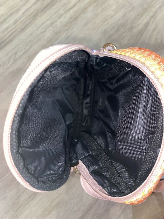 Цветна чанта за телефон