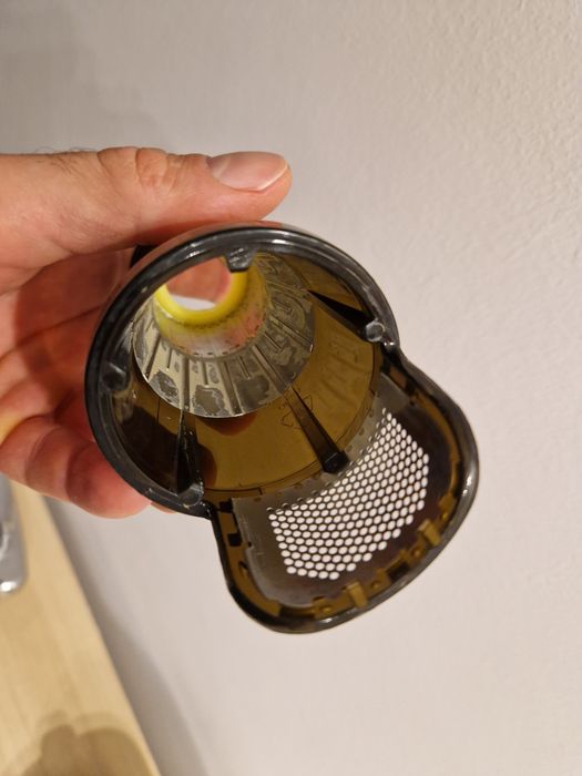 Хоризонтална пресоваща сокоизстисквачка Omega MM900