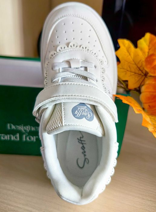 Кроссовки на липучках