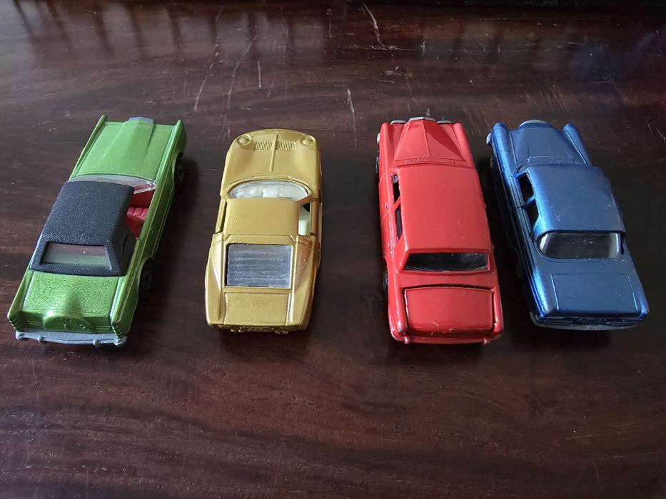 Matchbox колички - продават се само в комплект