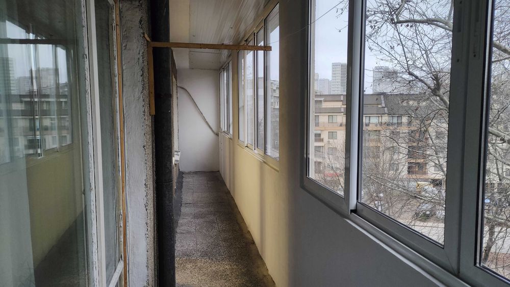 Дава се под наем Тристаен апартамент в Варна, Цветен квартал - 70 кв.м за 450 € - Снимка #15