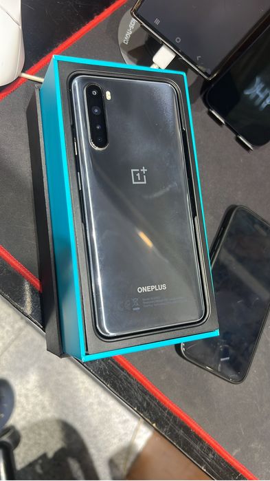 One Plus Nord 8/128