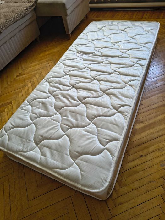 Продам матрас 200х90