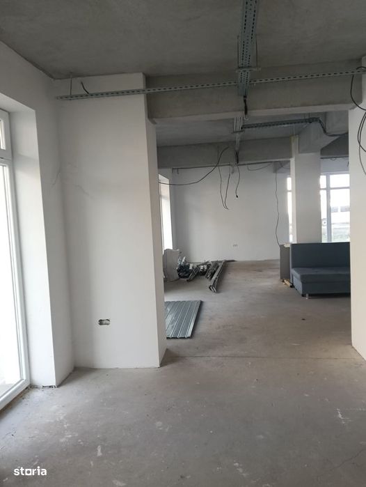Spatiu Comercial 300 M2, Compartimentabil.