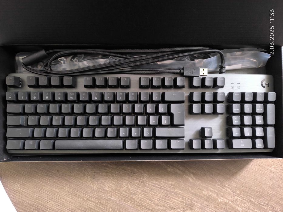 Logitech G513 GX RED Linear + подложка + комплект оригинални суичове