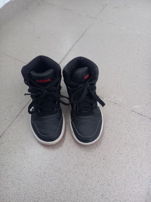 Детски оргинални  кецове