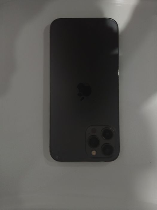 iPhone 12 Pro Max обмен на базовые айфоны выше или с дп меньше