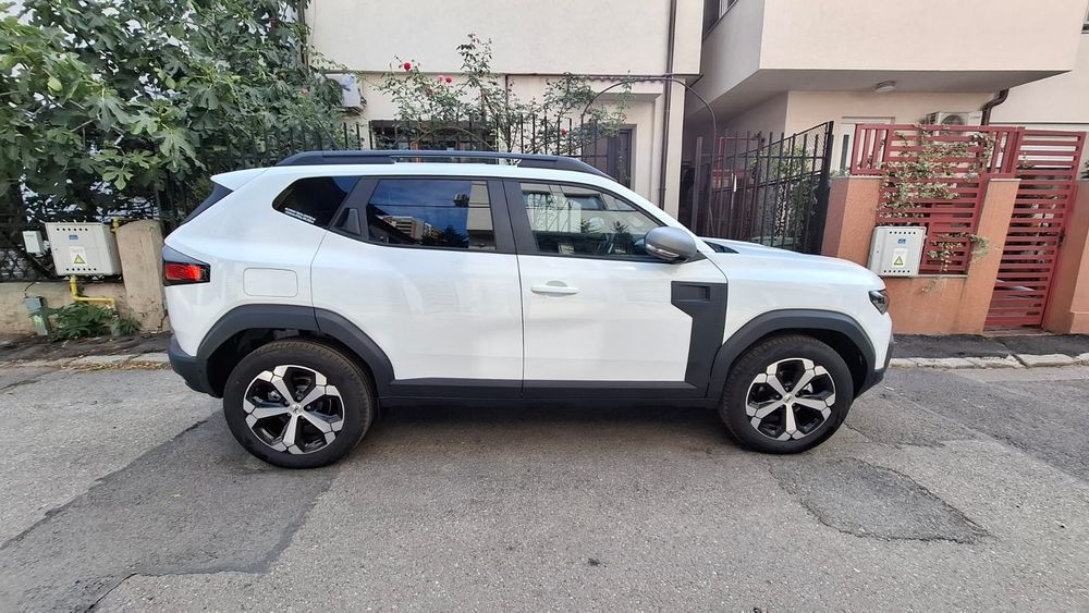 Inchiriere Dacia Duster.Rent a car sector 3 și microbuze 8+1 ,