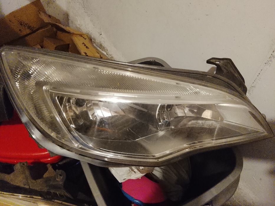 Faruri Opel Astra H,J dreapta