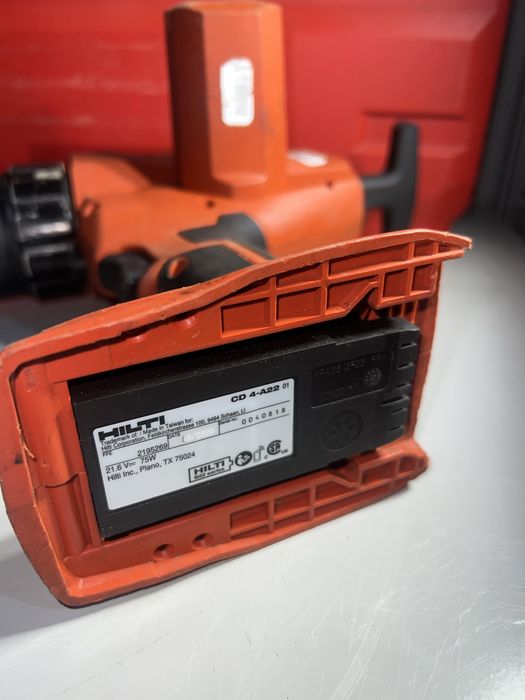 Дозатор для герметика hilti