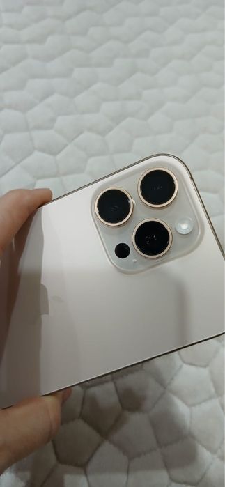 Продам iPhone 16 Pro Max 512Gb золотистый!