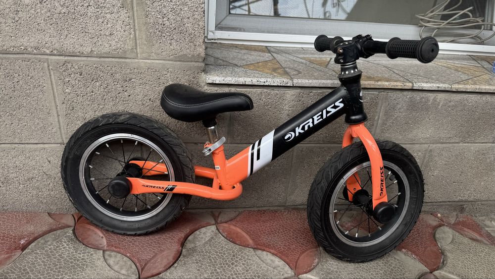 Беговел детский.