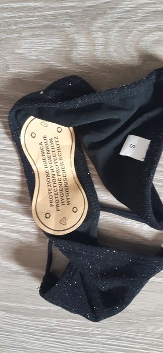 Новый купальник на девочку размер  S