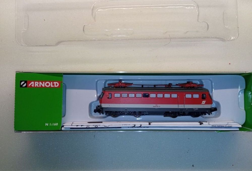 Arnold QBB, cod HN2306, scara N, 9mm
Locomotiva este dotată cu decodor