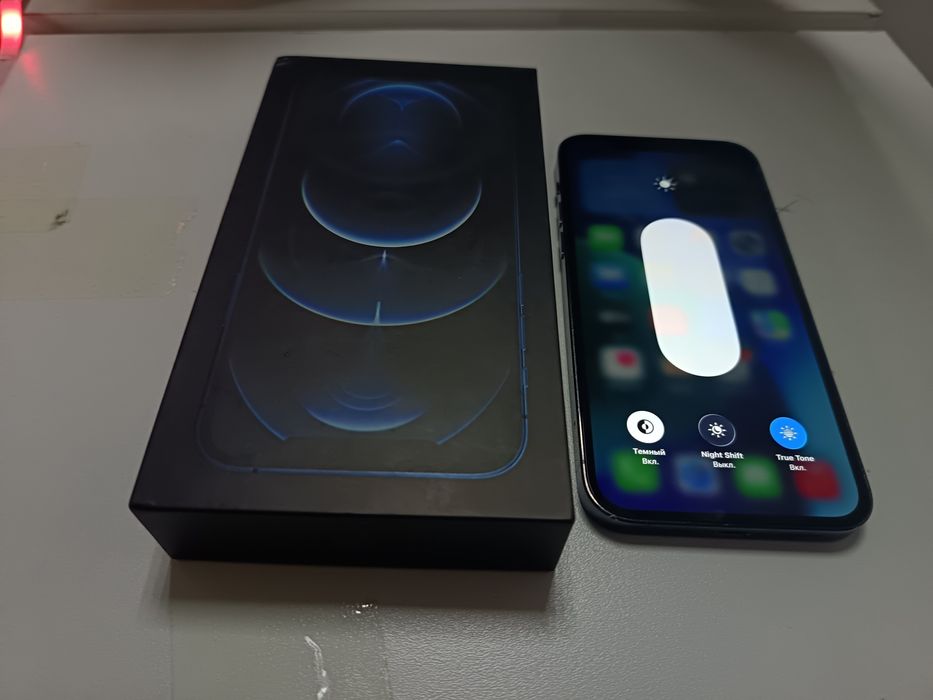 Продам 12 Pro все оригинал
