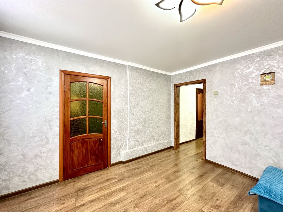 Продам 4 - комнатный дом в Михайловке
