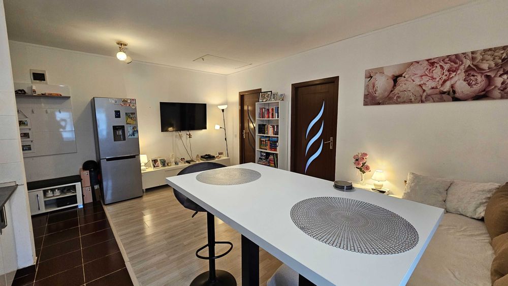 Proprietar inchiriez apartament 3 camere Stejarului
