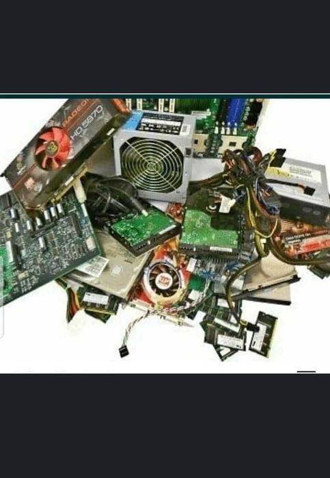 Принимаем микросхемы платы