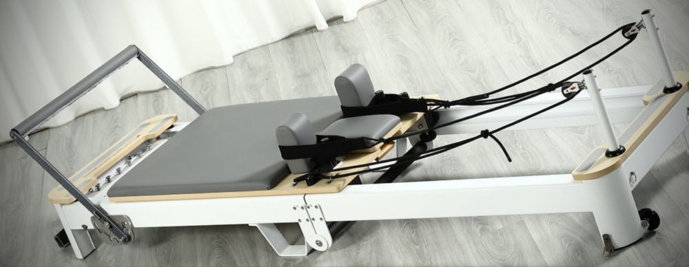 Aparat pilates reformer pliabil din aluminiu complet accesorizat
