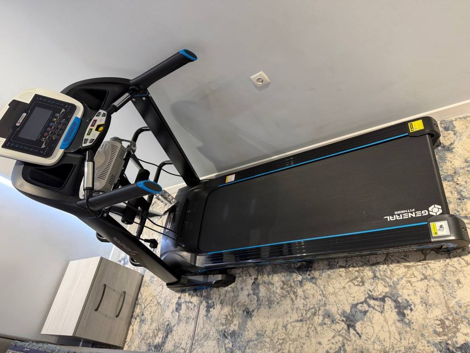 Беговая дорожка почти как новый