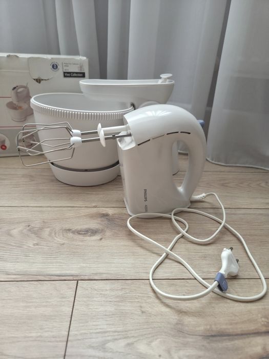 Миксер кухонный с чашей Philips