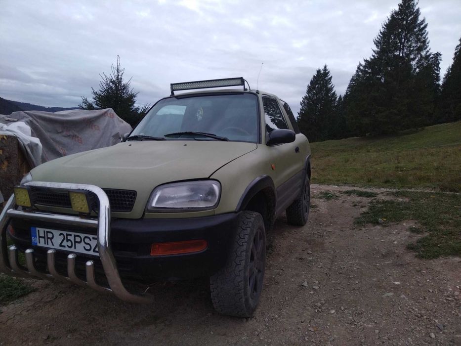 De vânzare Toyota rav4 2l benzină..