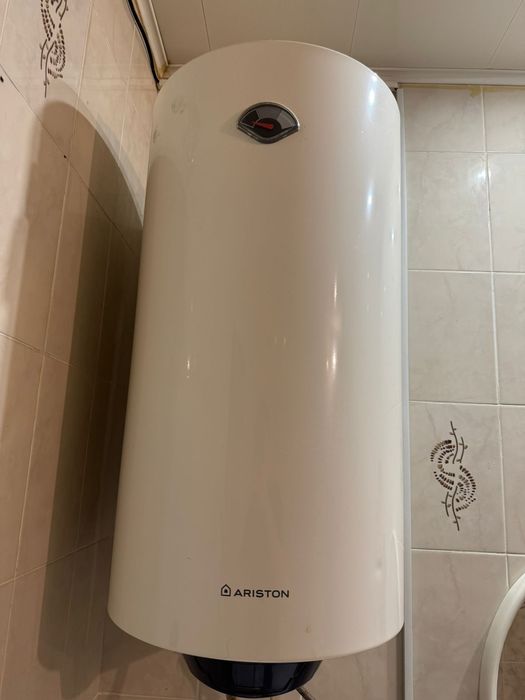 Продам бойлер 100 литр