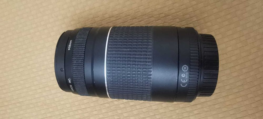 Объектив Canon EF 75-300