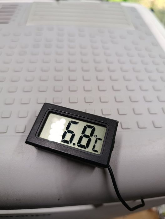 Хладилна чанта на 12 и 220 волта