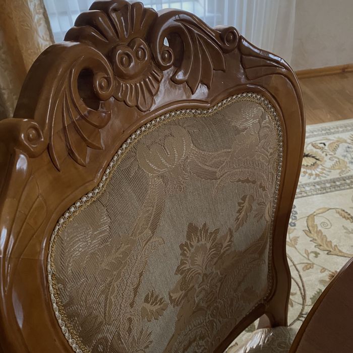 Продается стол идеальное состояние