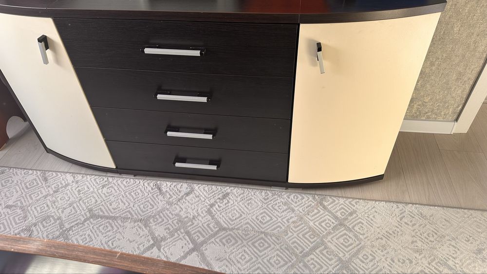 Спальный гарнитур