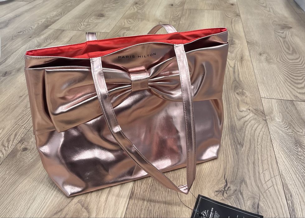 Дамска чанта Paris Hilton - нова