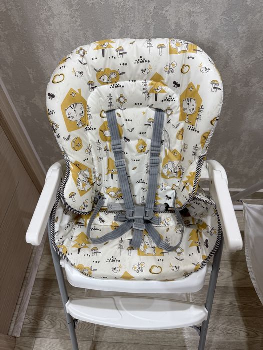 Продаю стульчики для кормления Joie 2 шт