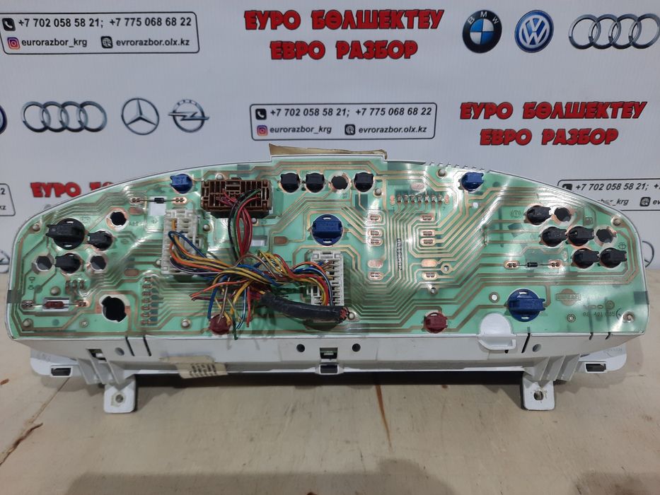 Щиток приборов Ниссан