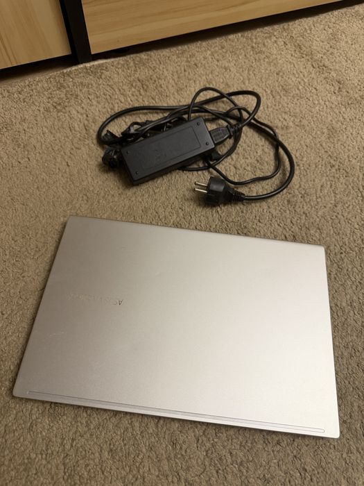 Ausu VivoBook 14