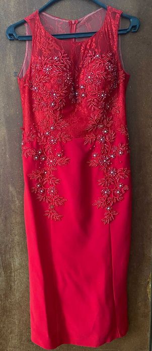 Официална червена къса рокля размер 40