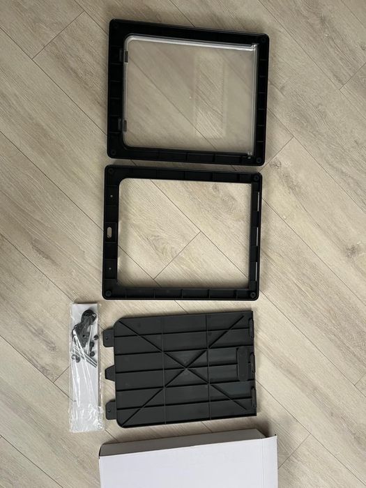 Дверца для домашних животных