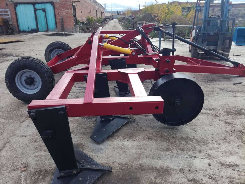 Плоскорез глубокорыхлитель ПГП-7