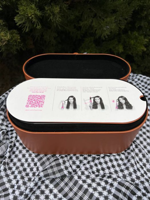 Фен Dyson Airwrap complete hs01