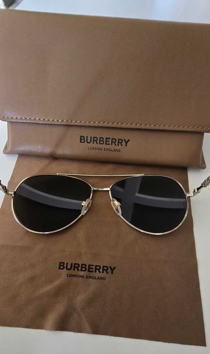 Burberry модел авиатор